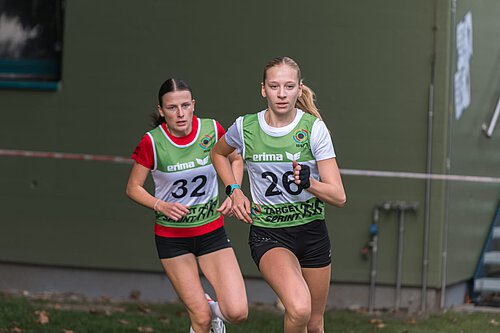 Das Bild zeigt Lisa beim laufen